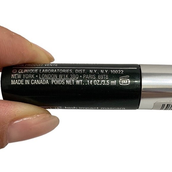 Clinique High Impact Mascara, Black, Trial Size - Picture 3 of 3